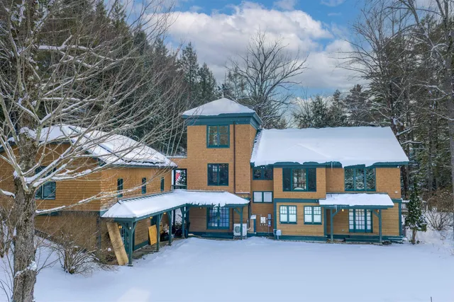 $1,470,000 | 224 Cobble Ridge Road, Londonderry, VT 05148