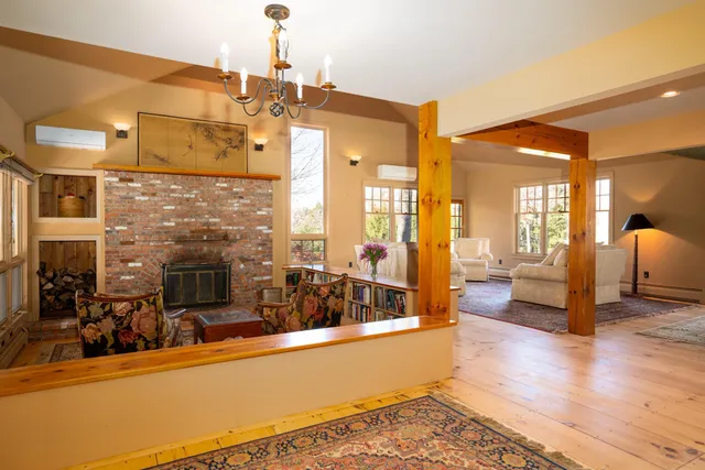 $1,470,000 | 224 Cobble Ridge Road, Londonderry, VT 05148