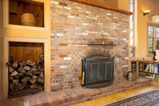 $1,470,000 | 224 Cobble Ridge Road, Londonderry, VT 05148