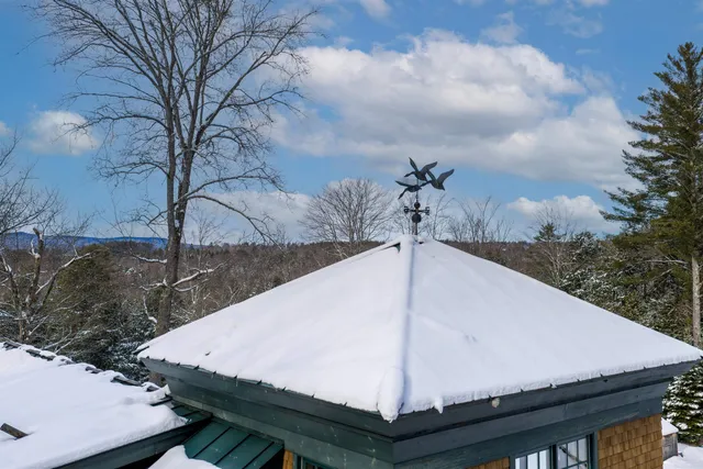 $1,470,000 | 224 Cobble Ridge Road, Londonderry, VT 05148