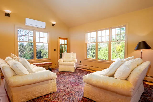 $1,470,000 | 224 Cobble Ridge Road, Londonderry, VT 05148