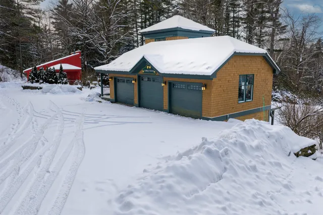 $1,470,000 | 224 Cobble Ridge Road, Londonderry, VT 05148