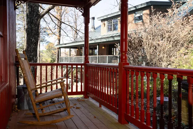 $1,470,000 | 224 Cobble Ridge Road, Londonderry, VT 05148