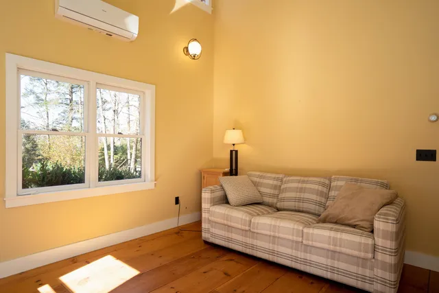 $1,470,000 | 224 Cobble Ridge Road, Londonderry, VT 05148