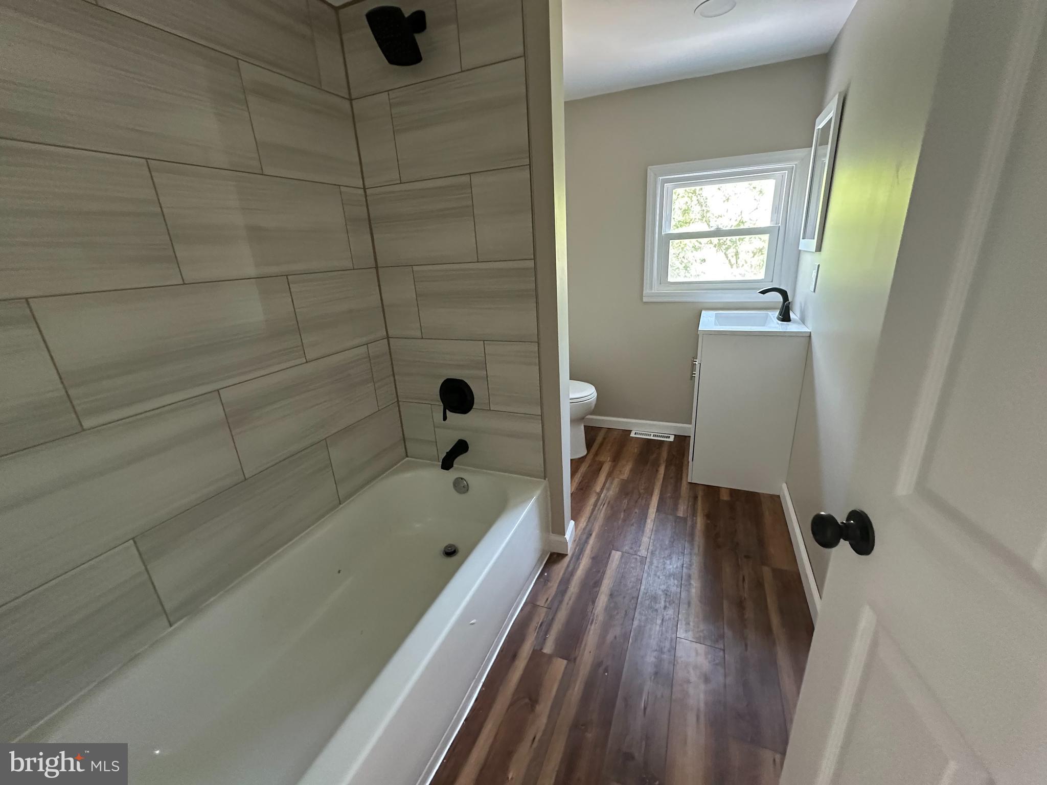 505 Delaware Avenue Riverside, NJ 08075 - Photo 16 of 16 Full Bath