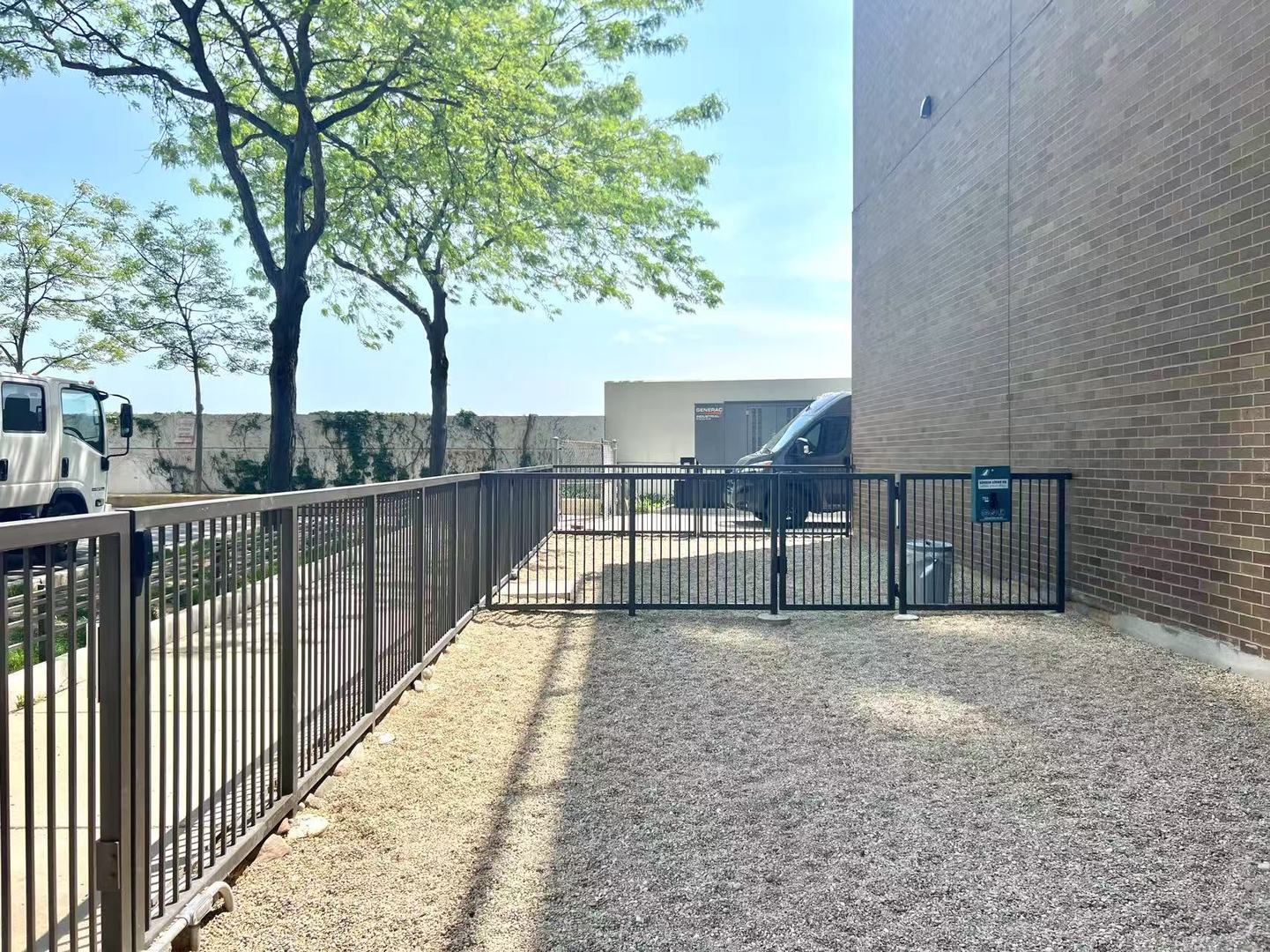 6033 North Sheridan Road, Unit 27C Chicago, IL 60660 - Photo 23 of 25