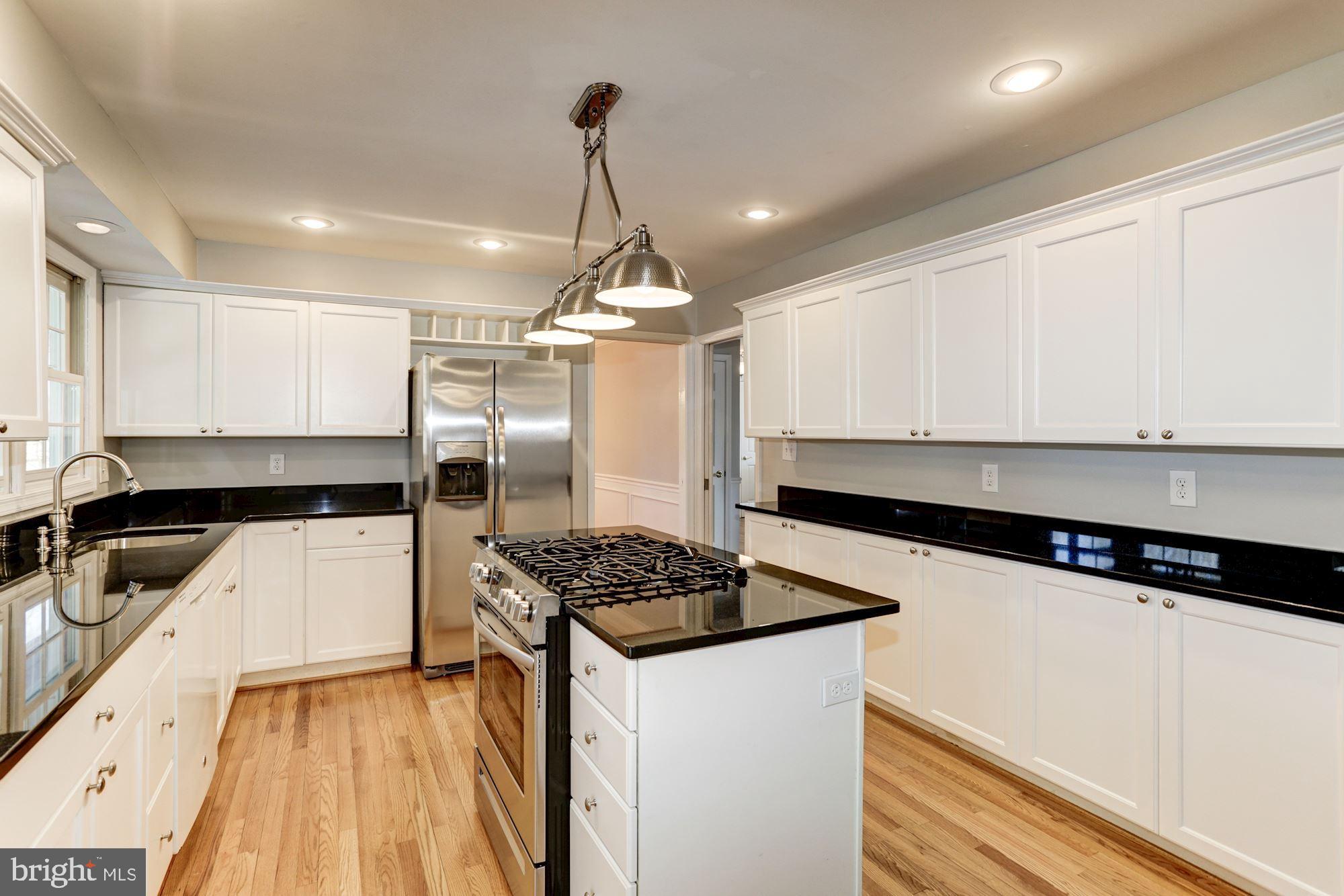 106 Chautaugua Road Arnold, MD 21012 - Photo 13 of 50 Kitchen
