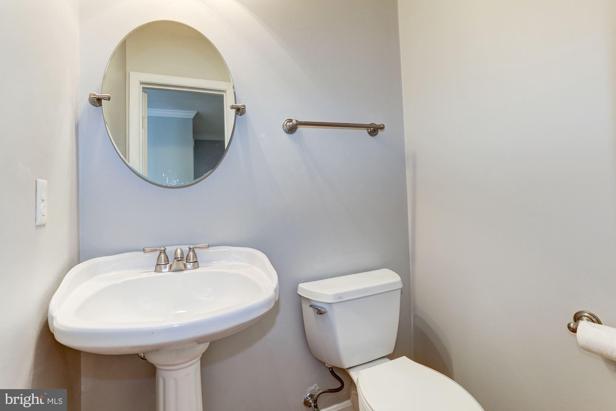 106 Chautaugua Road Arnold, MD 21012 - Photo 21 of 50 Foyer Half Bath
