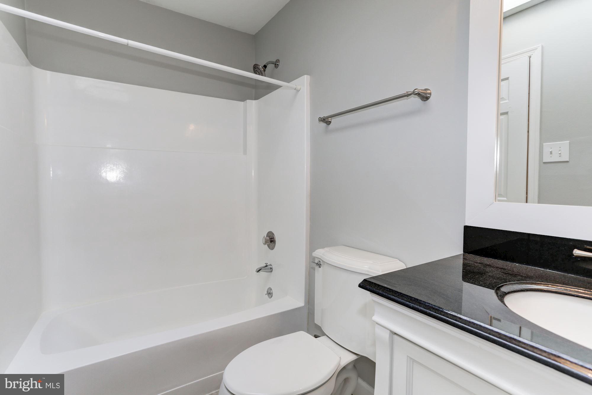 106 Chautaugua Road Arnold, MD 21012 - Photo 25 of 50 Master Bath
