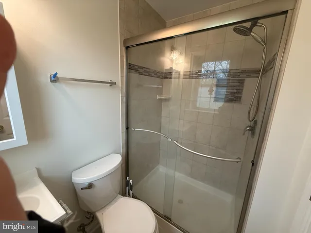 $3,850 | 4032 Olley Lane, Fairfax, VA 22032