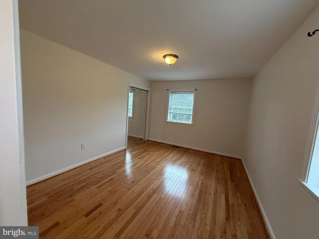 $3,850 | 4032 Olley Lane, Fairfax, VA 22032