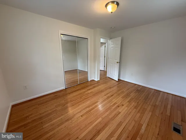 $3,850 | 4032 Olley Lane, Fairfax, VA 22032