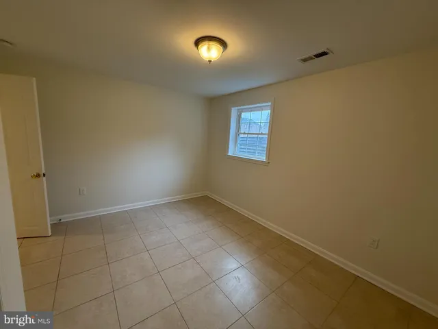 $3,850 | 4032 Olley Lane, Fairfax, VA 22032