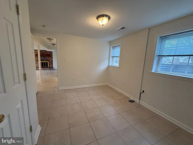 $3,850 | 4032 Olley Lane, Fairfax, VA 22032