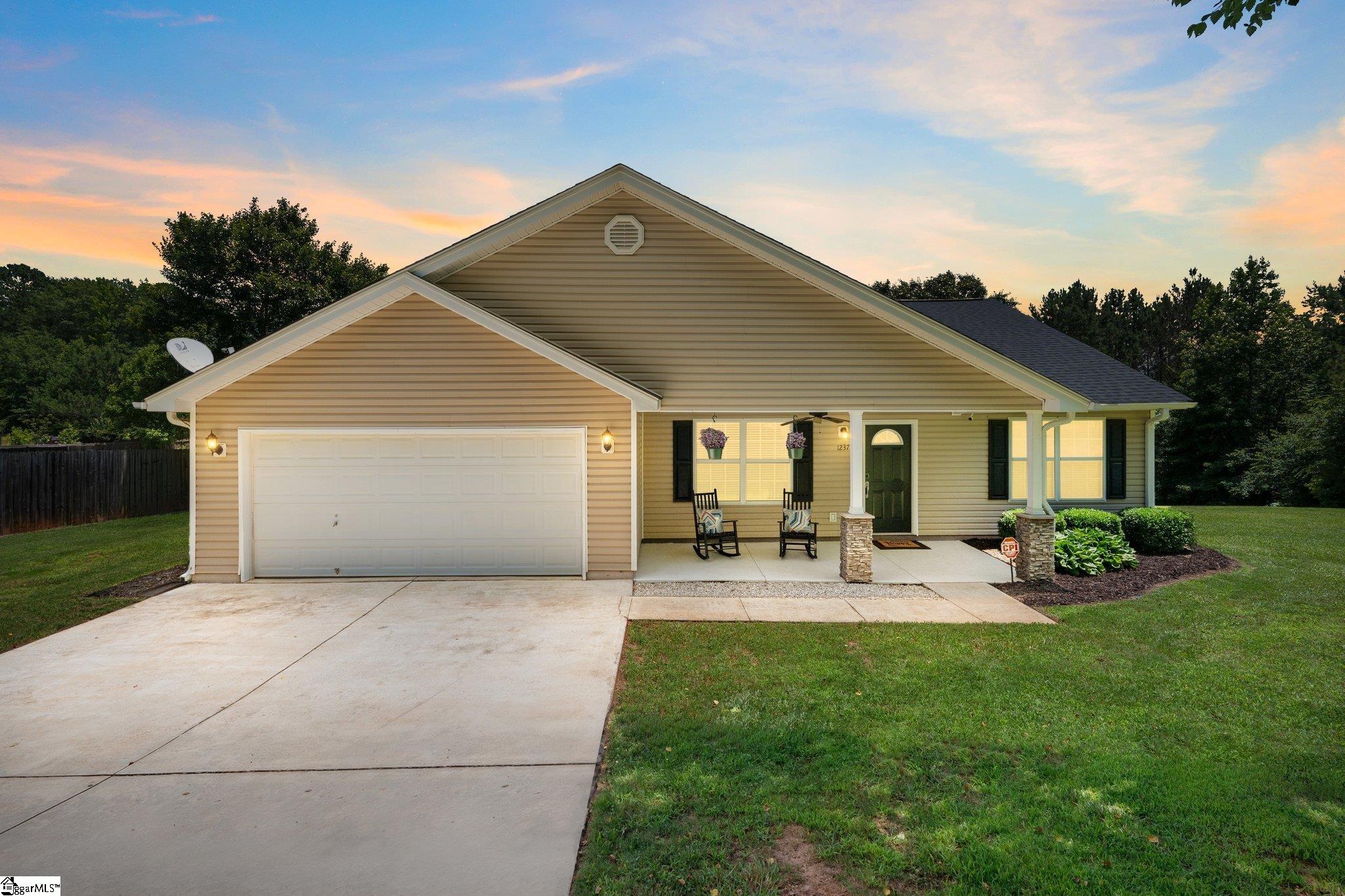 1237 Massey Road Pendleton, SC 29670 - Photo 1 of 33