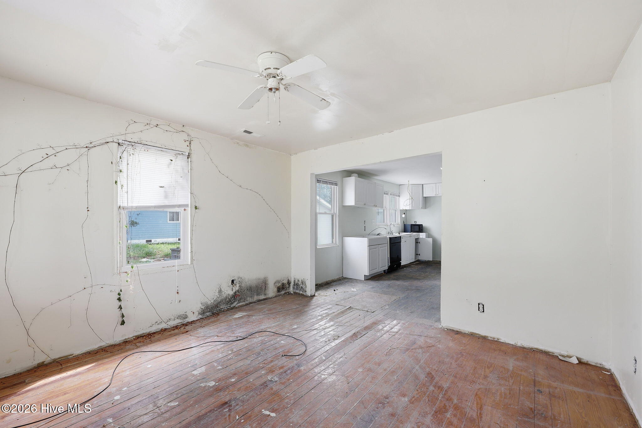 408 Pollock Street Beaufort, NC 28516 - Photo 13 of 37