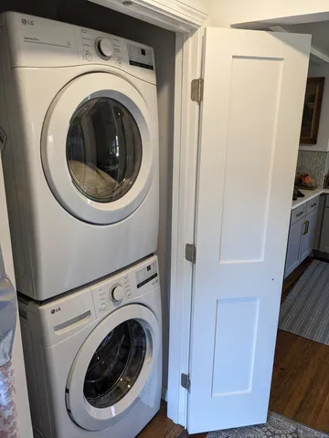 $4,250 | 265 Homeland Street, Fairfield, CT 06825