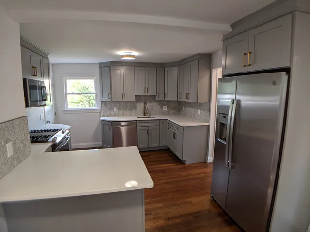 $4,250 | 265 Homeland Street, Fairfield, CT 06825