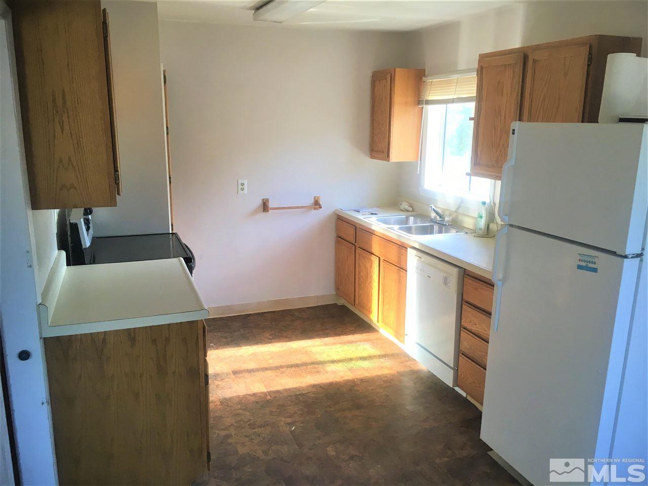 1690 Grandview Avenue Reno, NV 89503 - Photo 3 of 6 Photo 3
