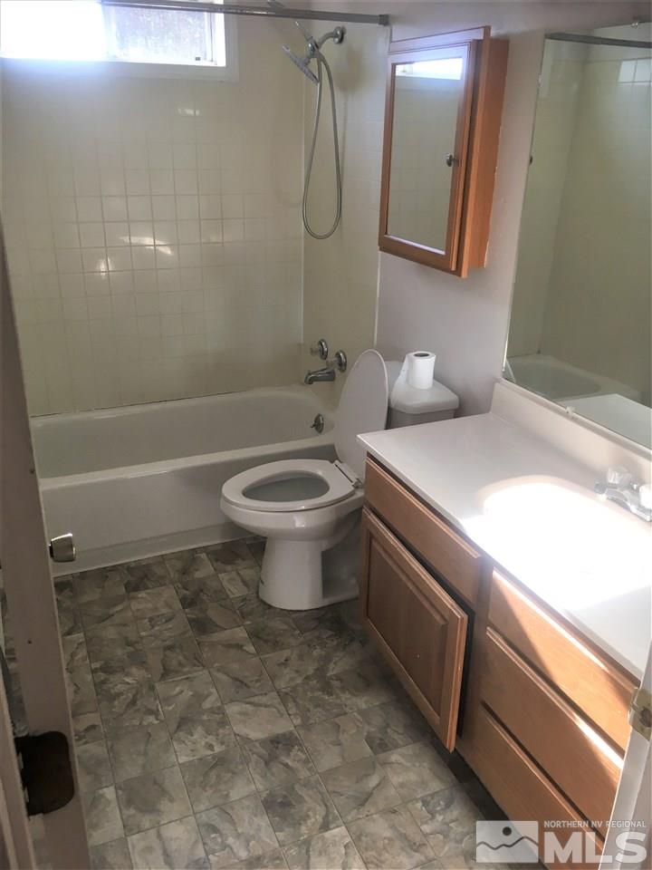 1690 Grandview Avenue Reno, NV 89503 - Photo 4 of 6 Photo 4