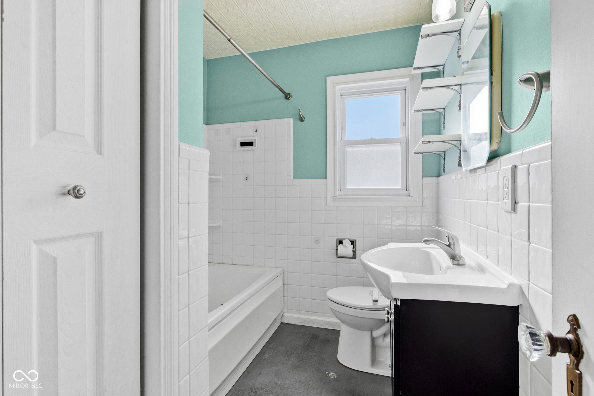 35 North Elizabeth Street Indianapolis, IN 46219 - Photo 15 of 26