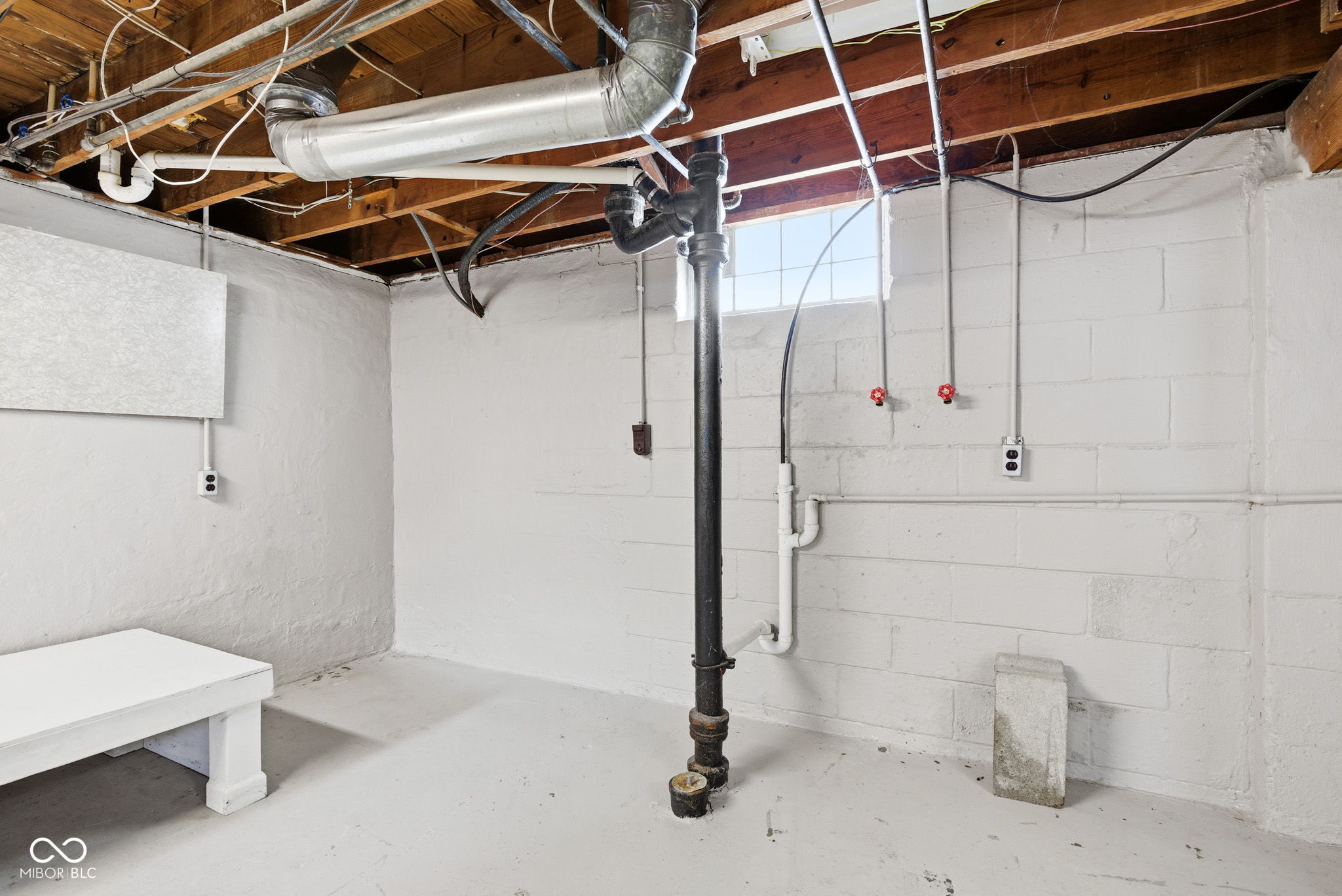 35 North Elizabeth Street Indianapolis, IN 46219 - Photo 17 of 26