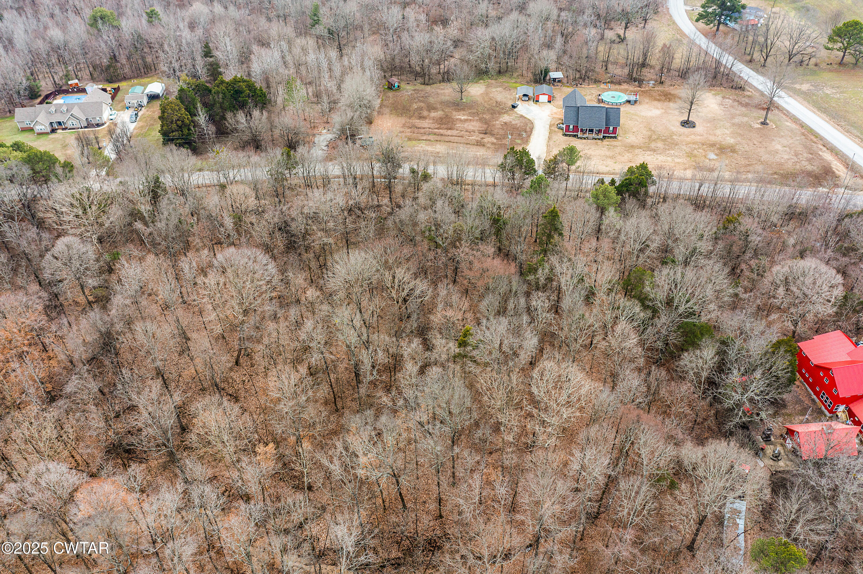 42 Lake Hayes Estates Road Trenton, TN 38382 - Photo 7 of 29 a view of a house with a yard