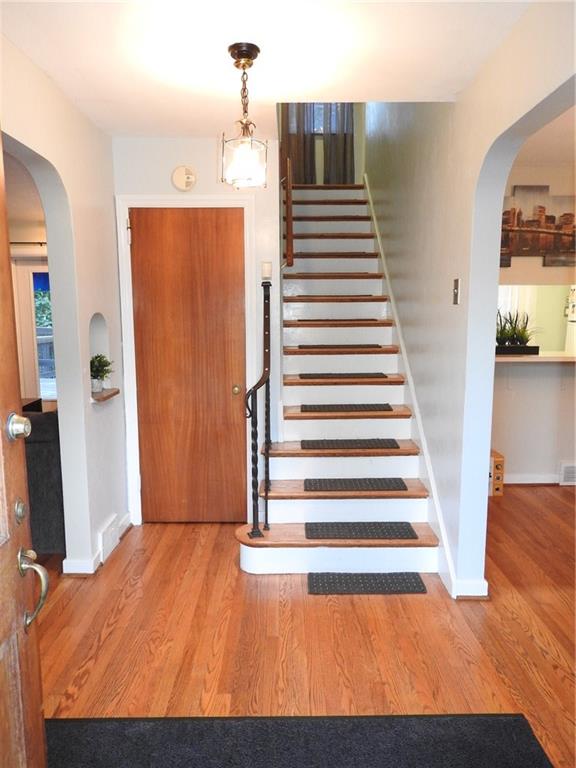 113 Crescent Hills Road Pittsburgh, PA 15235 - Photo 2 of 15 Gallery Image 2