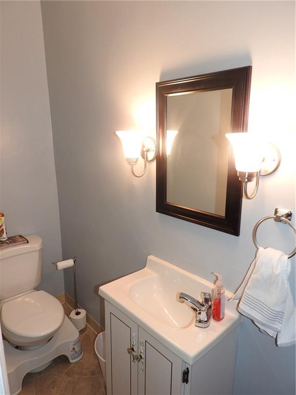 113 Crescent Hills Road Pittsburgh, PA 15235 - Photo 6 of 15 Gallery Image 6