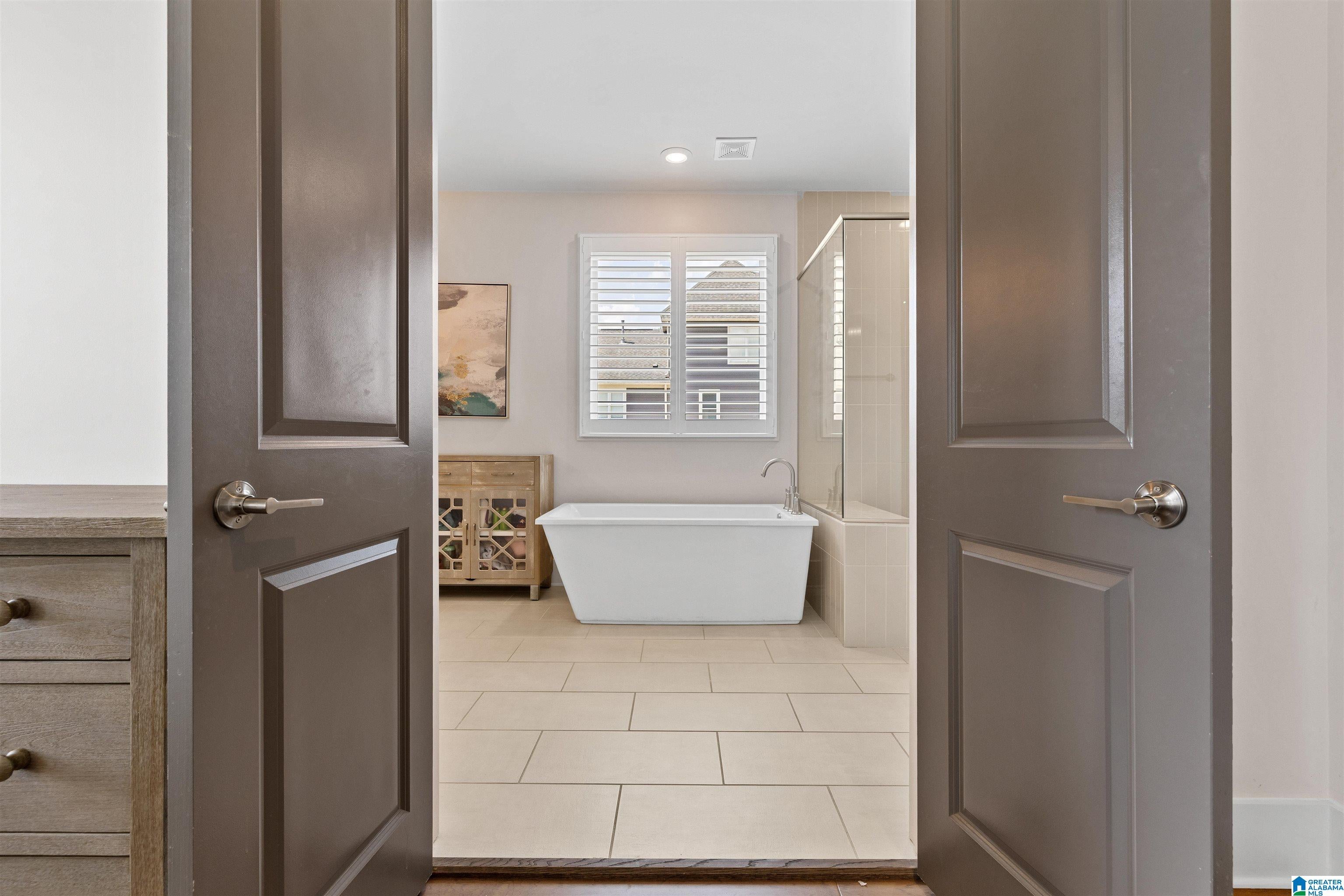 2048 Blackridge Road Hoover, AL 35244 - Photo 35 of 75 Gallery Image 35