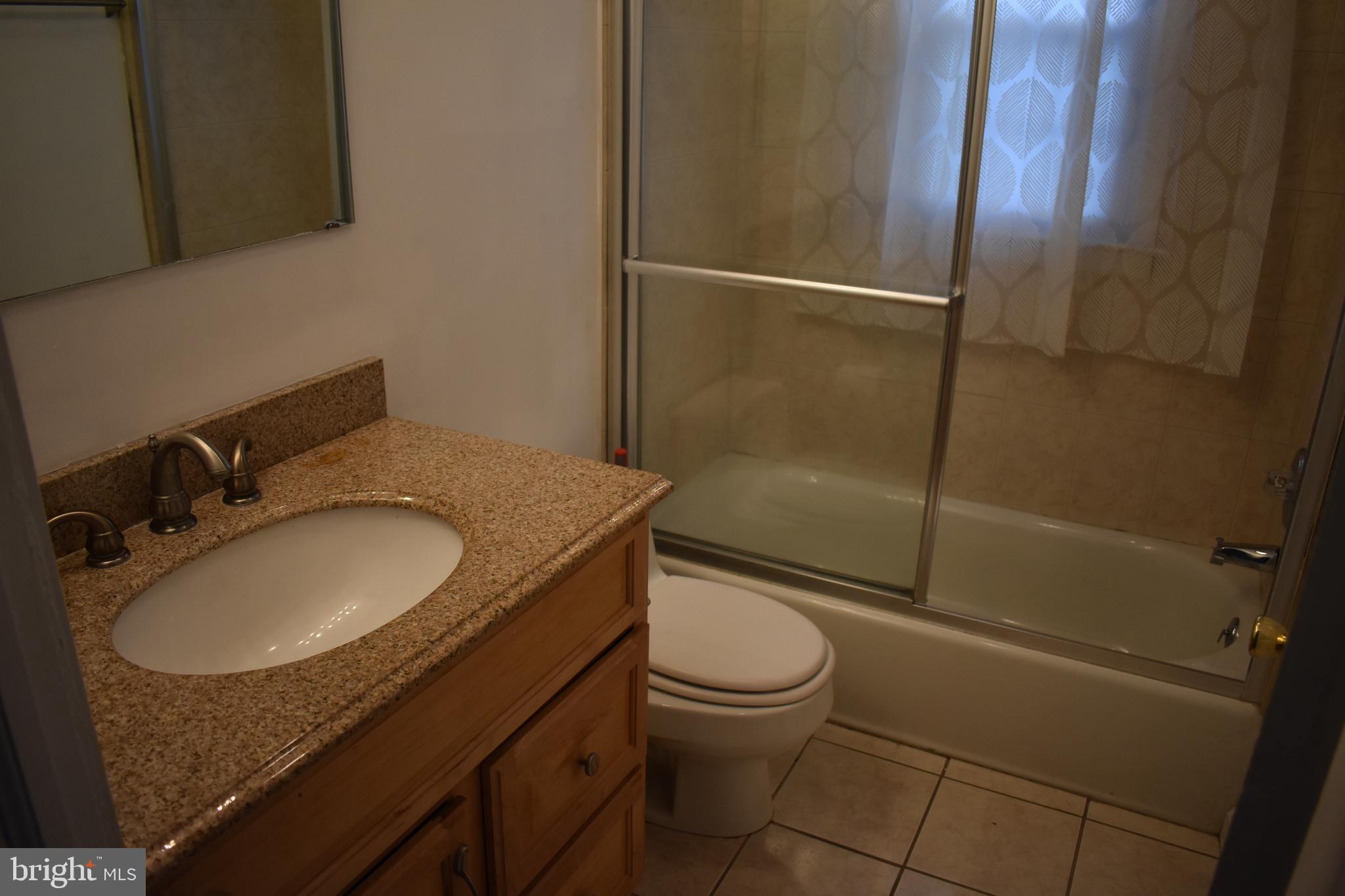 636 Orpington Road Baltimore, MD 21229 - Photo 11 of 24
