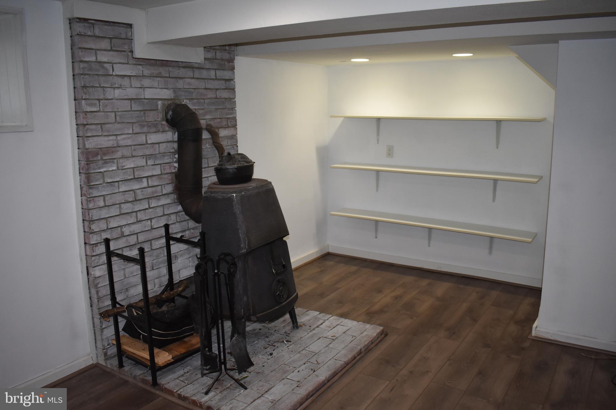 636 Orpington Road Baltimore, MD 21229 - Photo 17 of 24