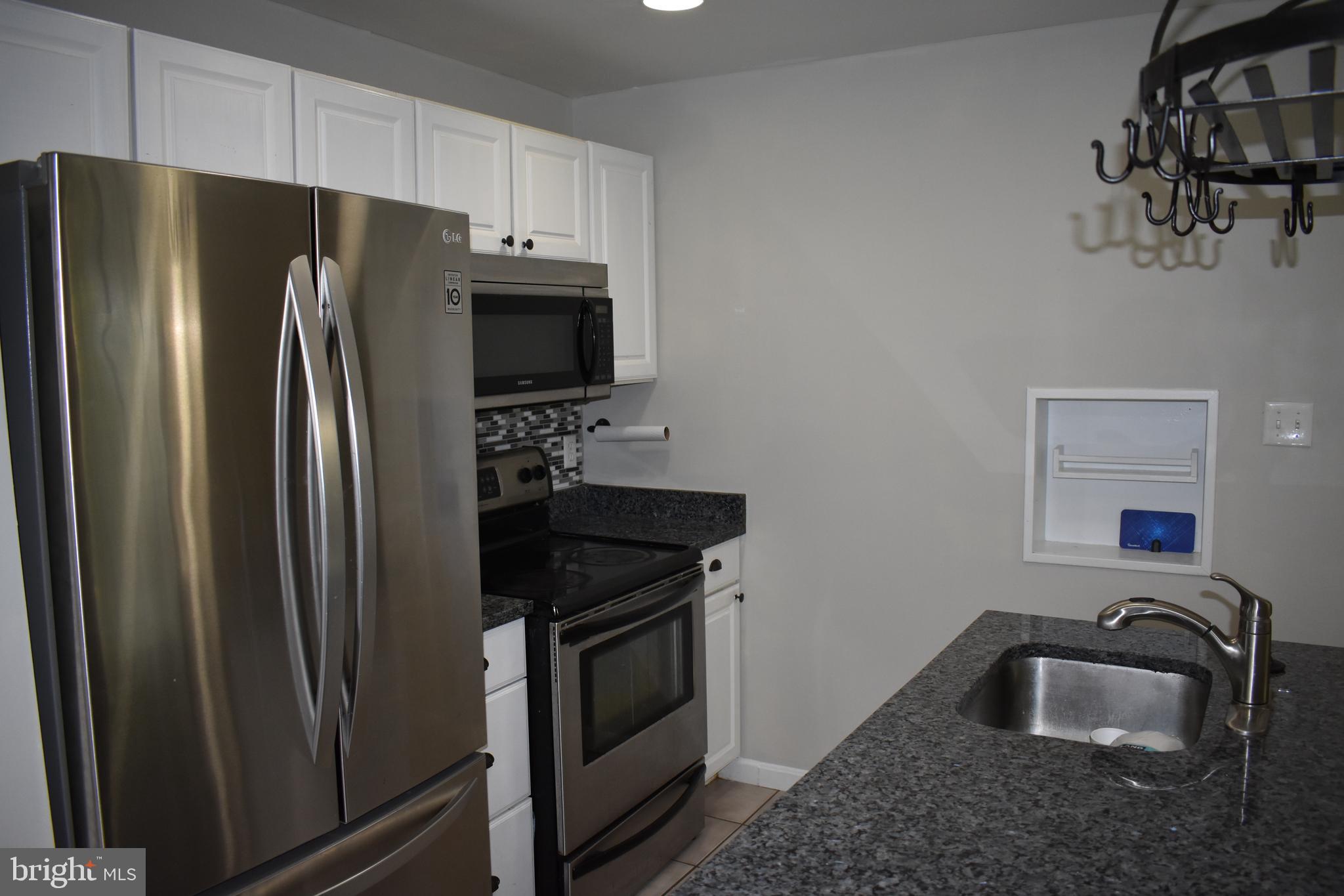 636 Orpington Road Baltimore, MD 21229 - Photo 5 of 24
