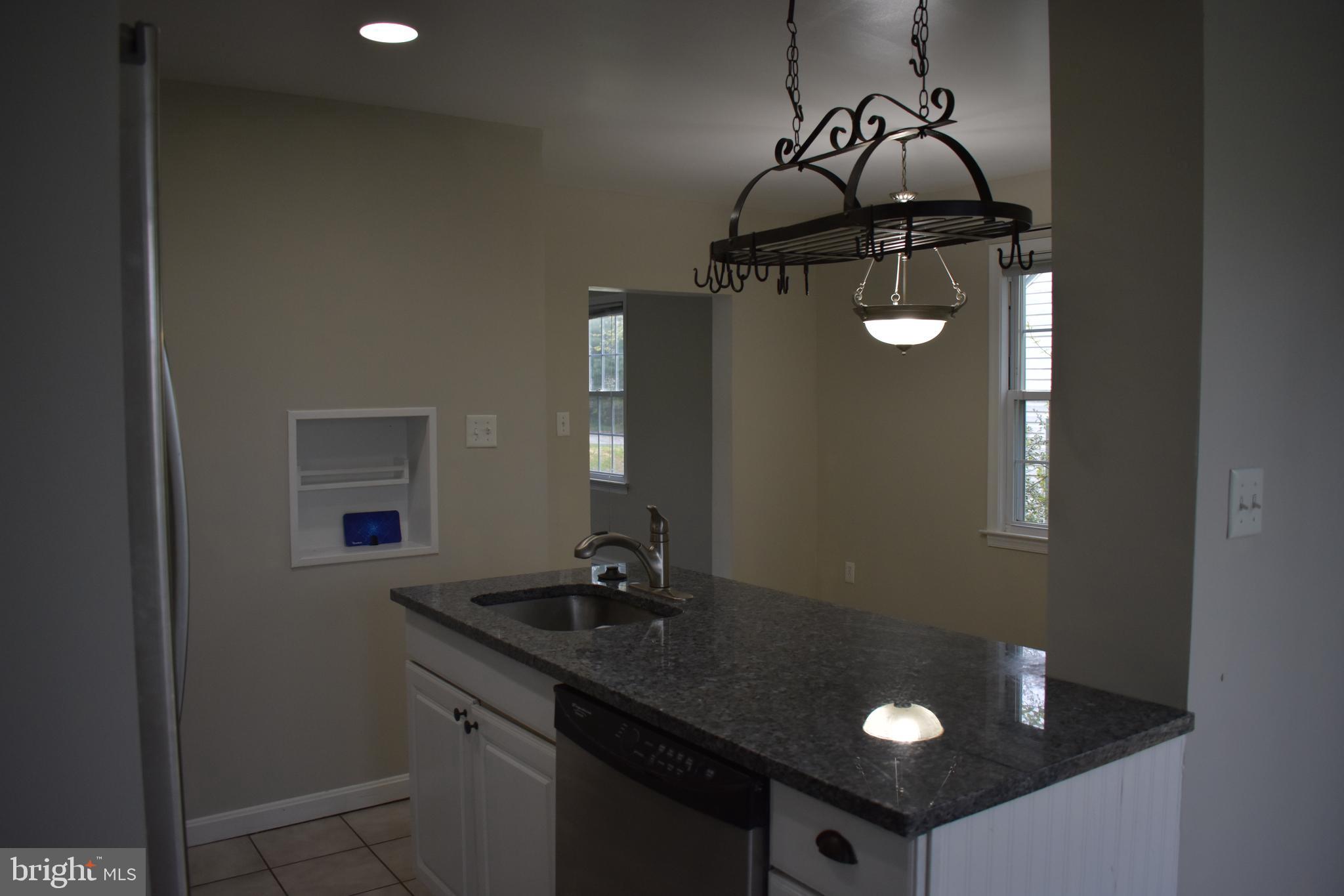 636 Orpington Road Baltimore, MD 21229 - Photo 6 of 24