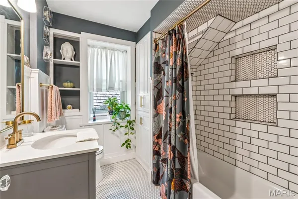 $319,900 | 5344 Lansdowne Avenue, St. Louis, MO 63109