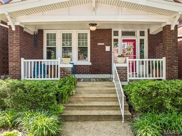 $319,900 | 5344 Lansdowne Avenue, St. Louis, MO 63109