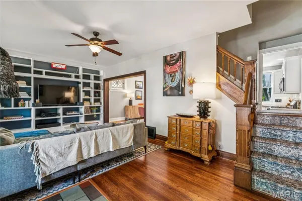 $319,900 | 5344 Lansdowne Avenue, St. Louis, MO 63109