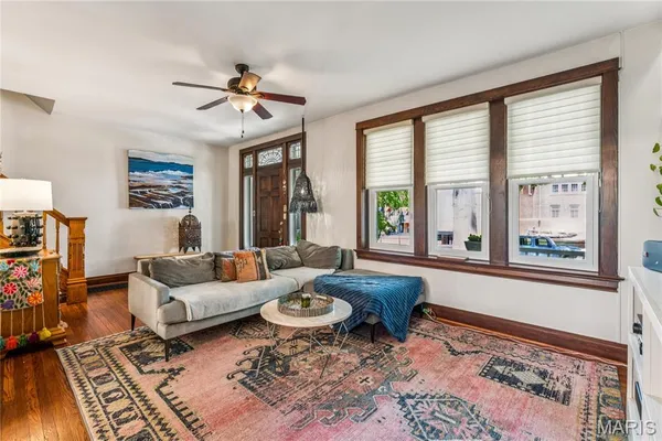 $319,900 | 5344 Lansdowne Avenue, St. Louis, MO 63109