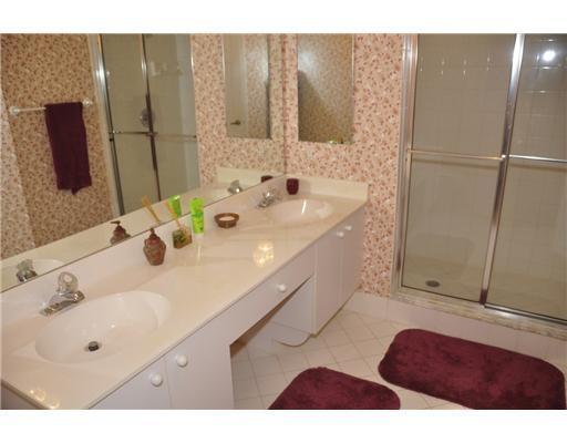17263 Boca Club Boulevard, Unit 8 Boca Raton, FL 33487 - Photo 11 of 24 master bath
