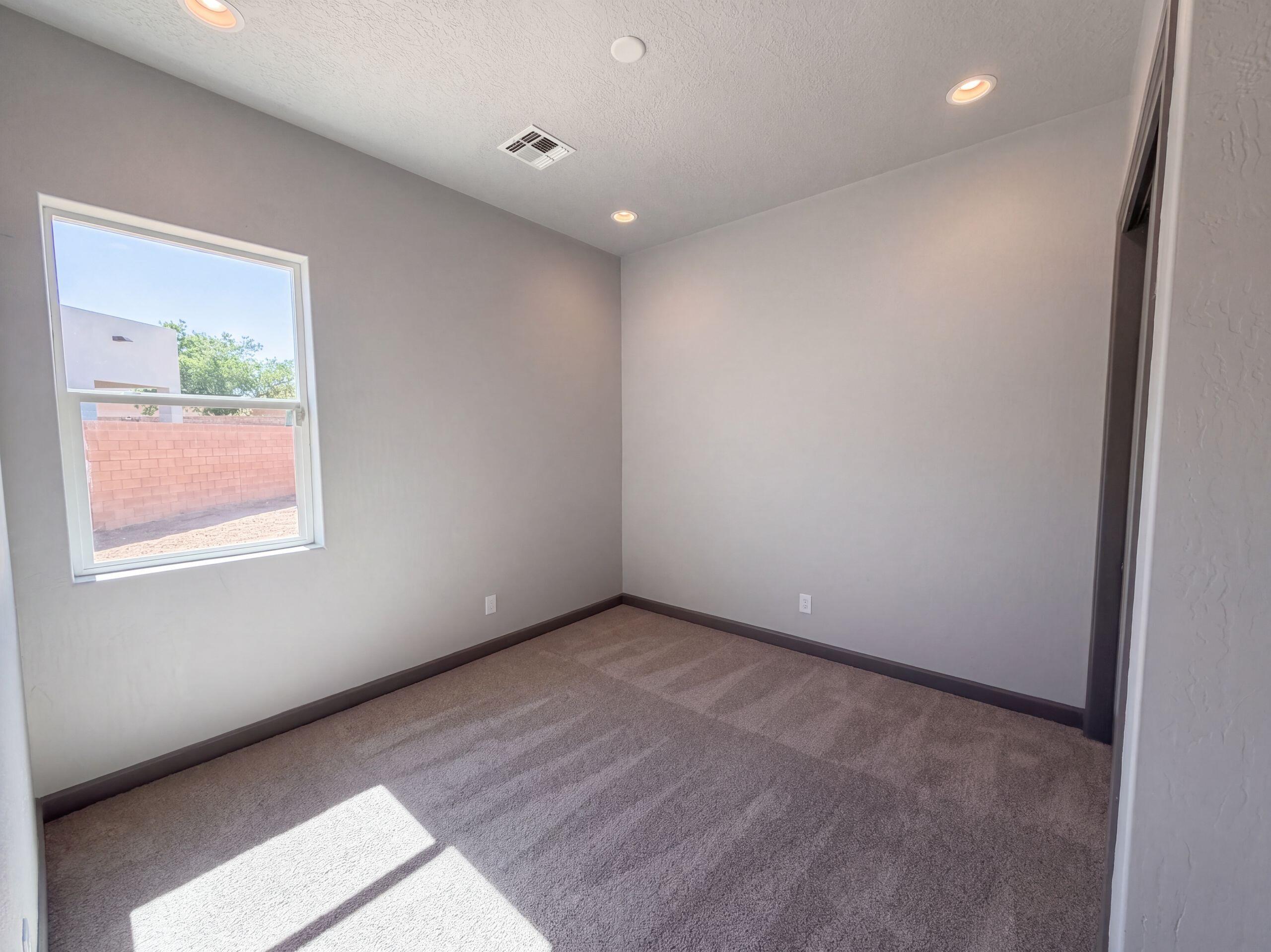 2437 Lynn Road Southeast Rio Rancho, NM 87124 - Photo 11 of 22 Gallery Image 11