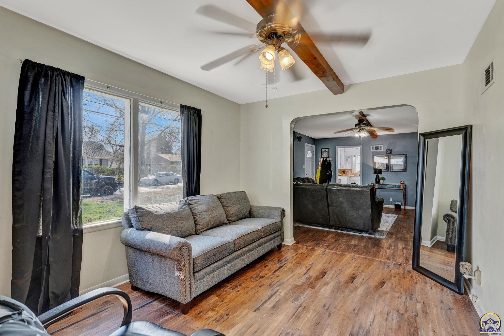 4308 Southwest 19th Street Topeka, KS 66604 - Photo 14 of 37