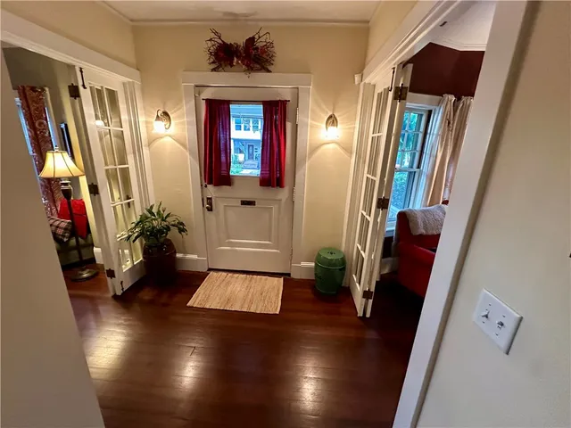 $629,900 | 172 Bluff Avenue, Cranston, RI 02905