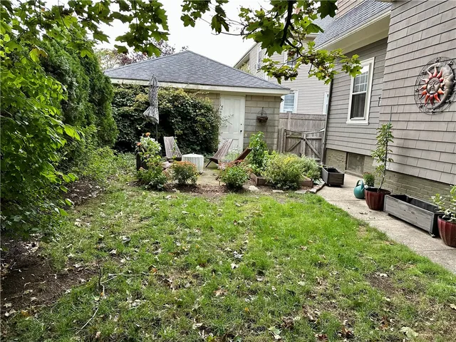 $629,900 | 172 Bluff Avenue, Cranston, RI 02905