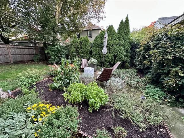 $629,900 | 172 Bluff Avenue, Cranston, RI 02905