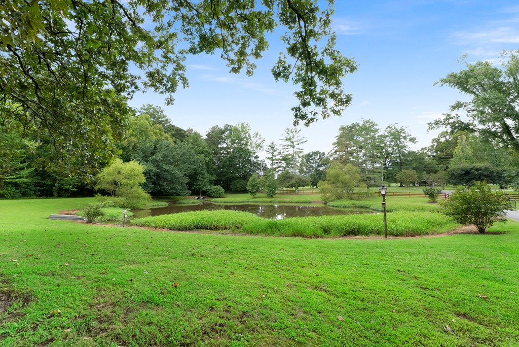 1246 Roland Hayes Parkway Southwest Calhoun, GA 30701 - Photo 6 of 44 Gallery Image 6