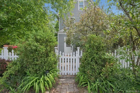 $1,175,000 | 16 Cedar Street, Hastings-on-Hudson, NY 10706