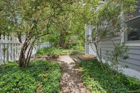 $1,175,000 | 16 Cedar Street, Hastings-on-Hudson, NY 10706