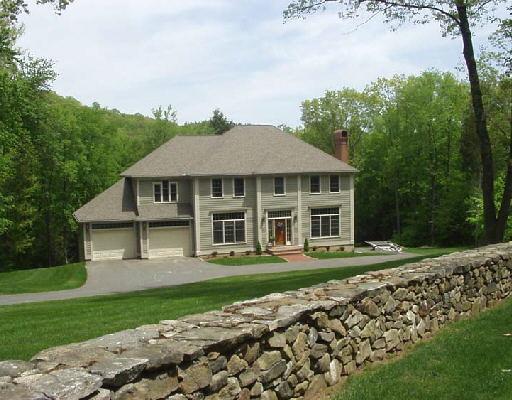 32 Lake Road Newtown, CT 06470 - Photo 1 of 1
