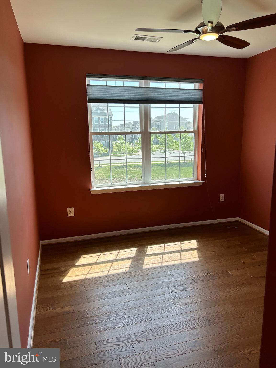 44133 Peirosa Terrace Chantilly, VA 20152 - Photo 9 of 22