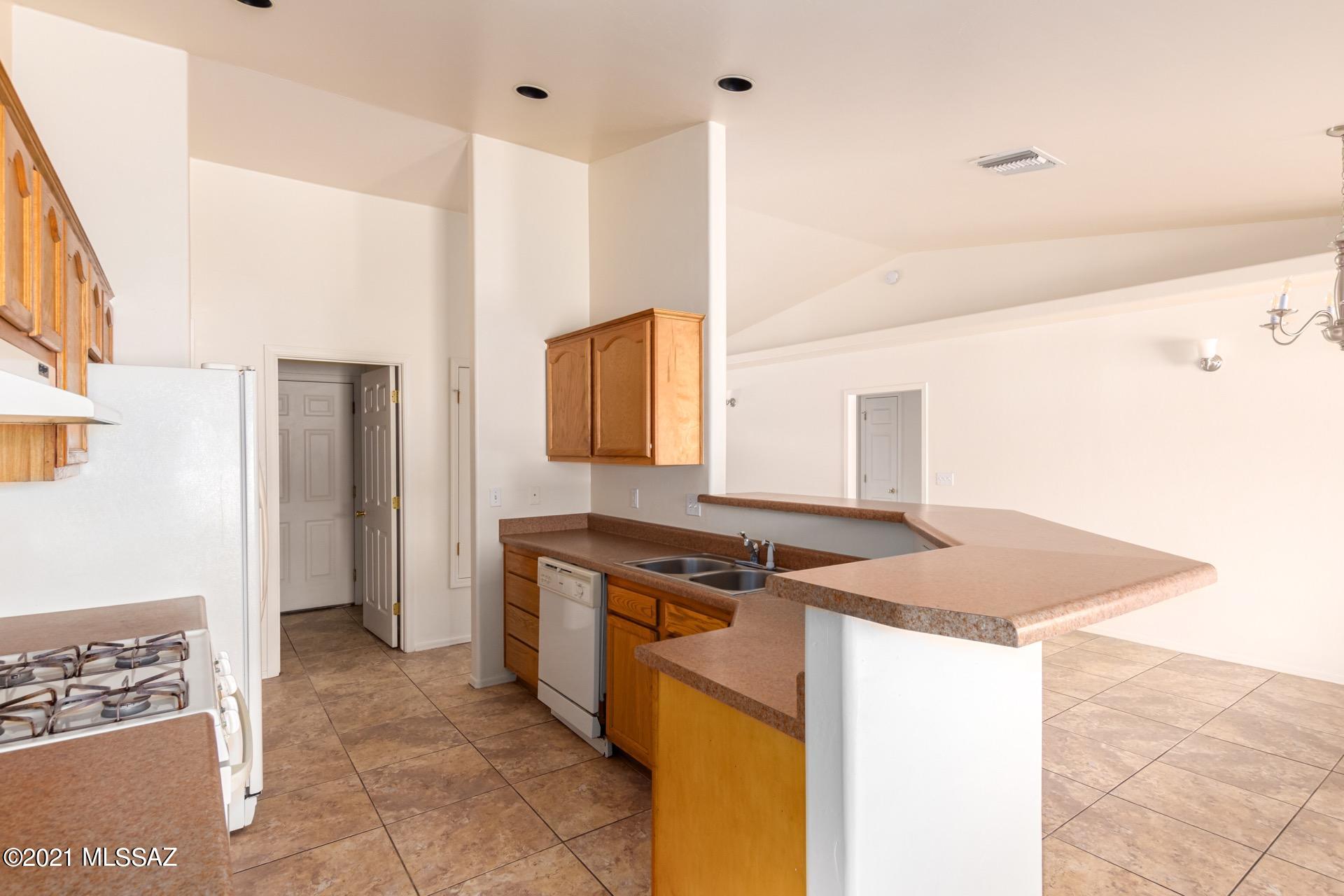 480 Feather Court Rio Rico, AZ 85648 - Photo 13 of 29